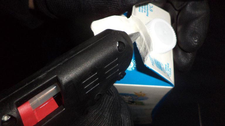 Τρόμος εν όψει Χριστουγέννων! Αναρχικοί δηλητηριάσαν επώνυμα προϊόντα!