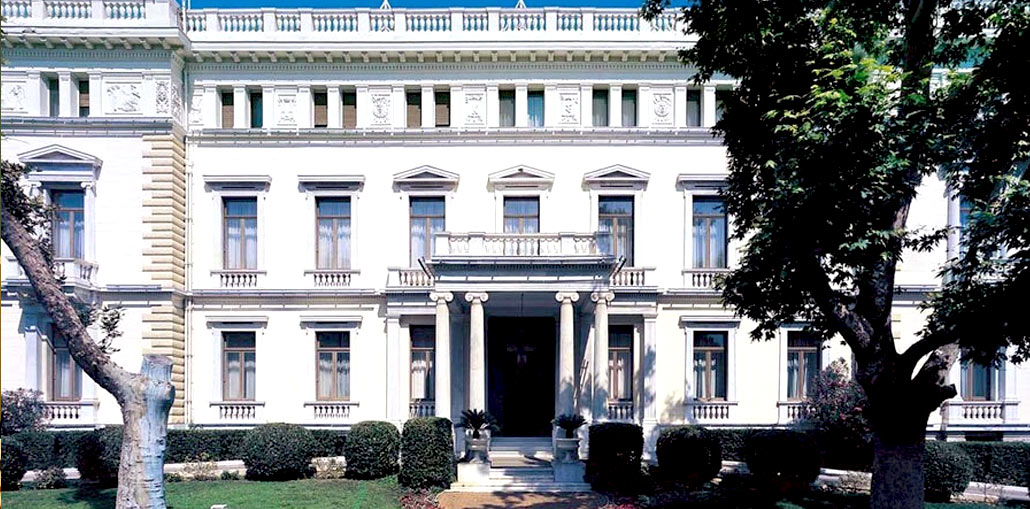 Παυλόπουλος σε Ιερώνυμο: Η στάση σας ευνοεί τη συναίνεση