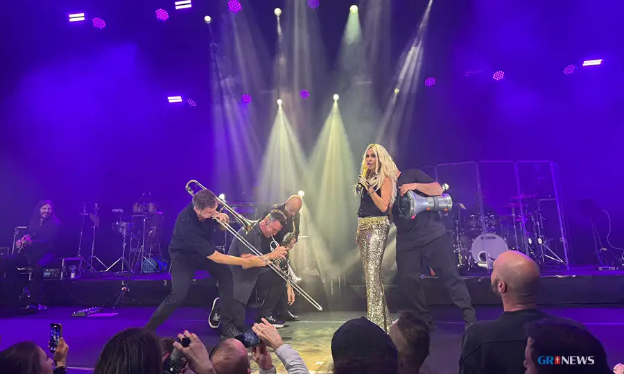 Η Άννα Βίσση μάγεψε το Μόναχο σε μια βραδιά γεμάτη ενέργεια