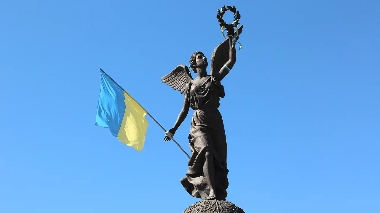 Ναι της Ουκρανίας στο νέο πλαίσιο ειρήνης με εγγυήσεις ΗΠΑ-ΕΕ