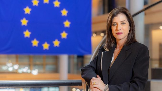 Άννα Μισέλ Ασημακοπούλου: «Τιμούμε την εμπιστοσύνη των Ευρωπαίων πολιτών»