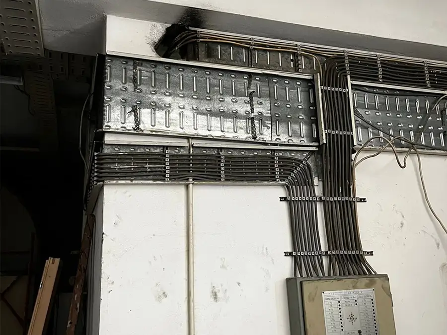 Δολιοφθορά στα κλιματιστικά του κτιρίου «Πατέρα» στον Ευαγγελισμό