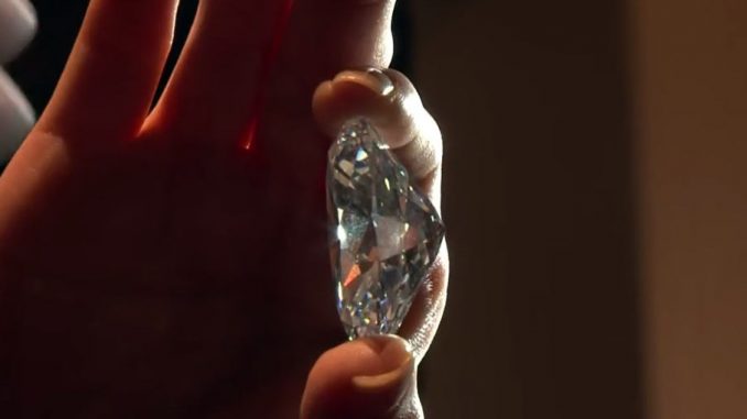 Sotheby's: Σε δημοπρασία το πιο σπάνιο λευκό διαμάντι