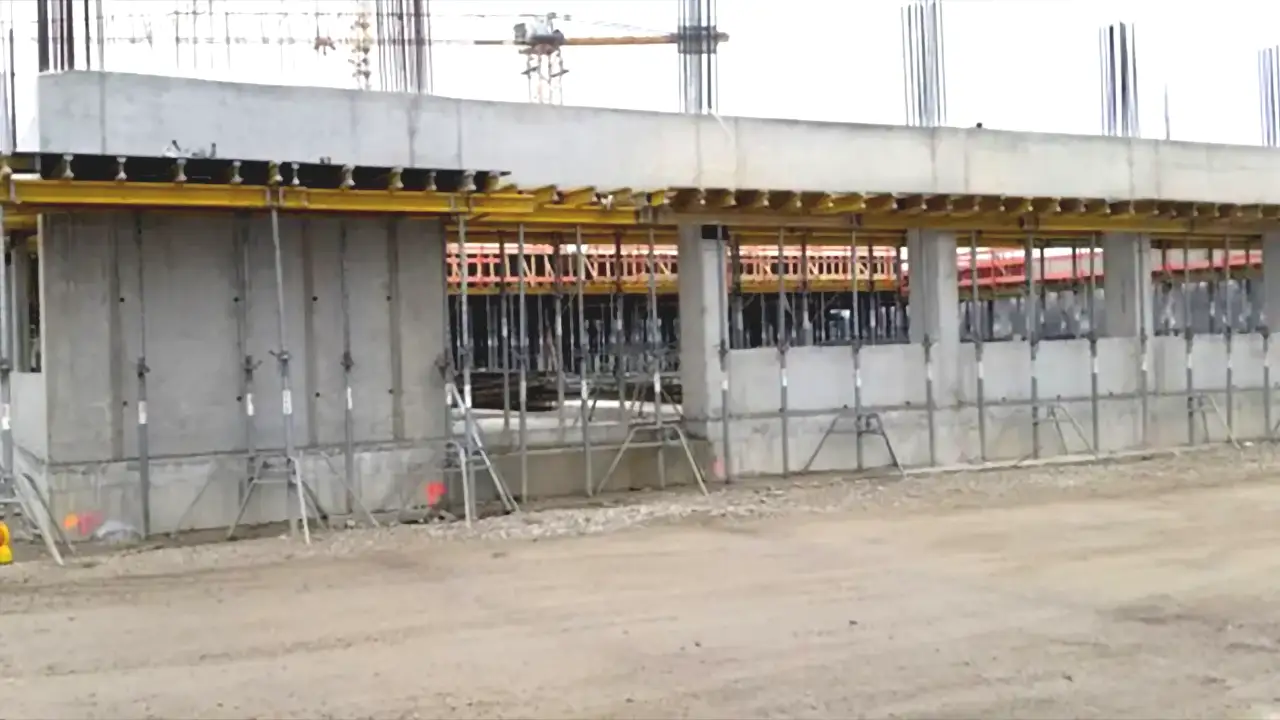 Διαμάχη στον Δήμο Μονάχου για το Ελληνικό σχολείο!