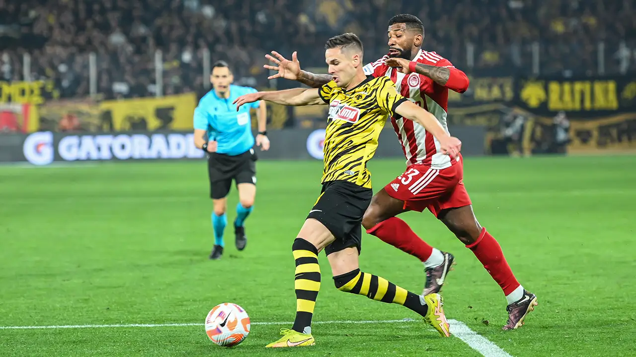 ΑΕΚ-Ολυμπιακός - Ντέρμπι τίτλου με φόντο τον πόνο της απώλειας