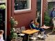 καφέ και τα εστιατόρια άνοιξαν πάλι στην Ολλανδία