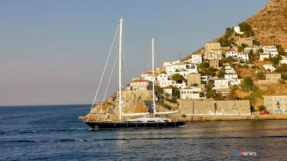 Ύδρα: Το μαγευτικό νησί που ταξιδεύει στο χρόνο