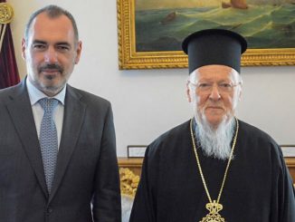 Επικοινωνία Κατσανιώτη με τον Οικουμενικό Πατριάρχη για το νοσοκομείο «Βαλουκλή»