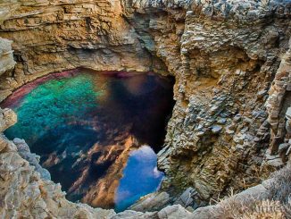Μωβ σπήλαιο - Το κρυμμένο «διαμάντι» της Εύβοιας