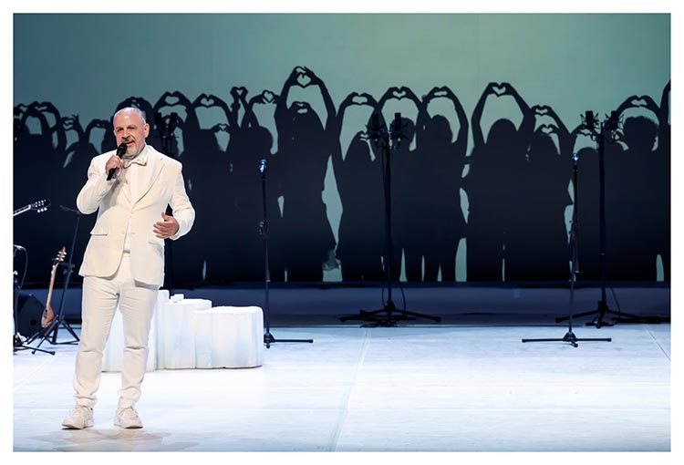 Είδαμε και ακούσαμε τον ΤΕΜΠΕΛΗ ΔΡΑΚΟ στο Μέγαρο Μουσικής