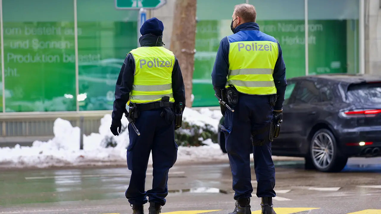 Έλληνας πέθανε στα κρατητήρια της αστυνομίας στο Βούπερταλ!