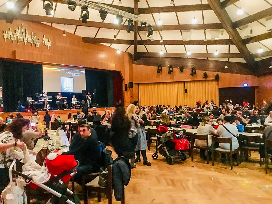 Το αποκριάτικο πάρτι του "Πυθαγόρα" που "έκλεψε" την παράσταση!