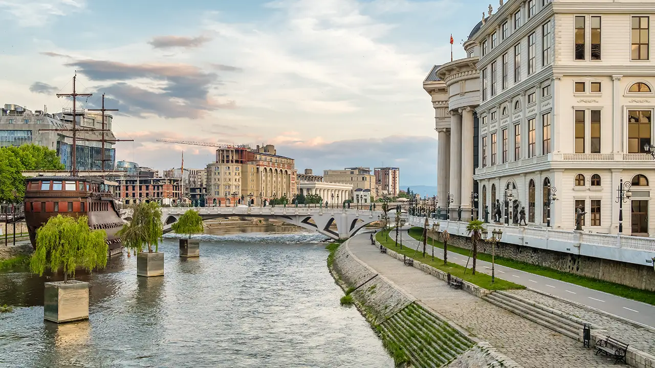 Πολιτική κρίση στα Σκόπια