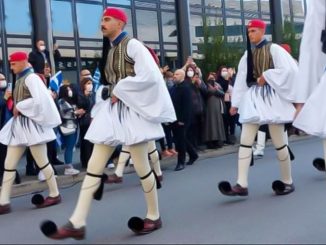 Στουτγάρδη Μεγαλοπρεπής παρέλαση της Ομογένειας